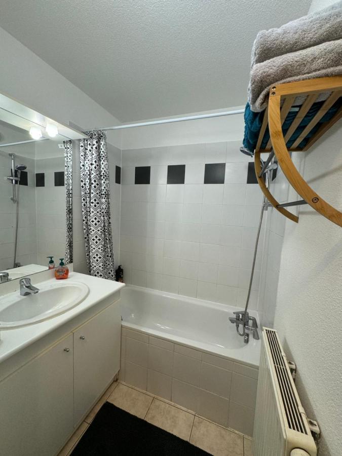 Appartement Calme Avec Balcon, A 4Km Du Centre, Parking, Wi-Fi, Netflix Gratuit Estrasburgo Exterior foto